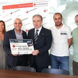 'Gran hermano catorce' entrega 10.000 euros a Cruz Roja procedentes de la venta de las tarjetas solidarias