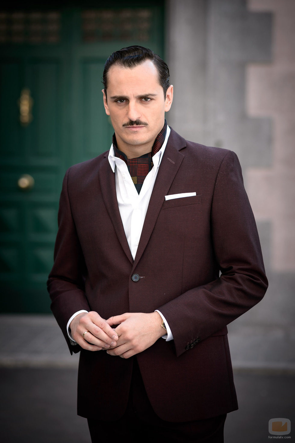 Asier Etxeandía es Rubén Tudela en 'Amar es para siempre'