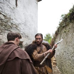 Clive Standen es Rollo en 'Vikingos'