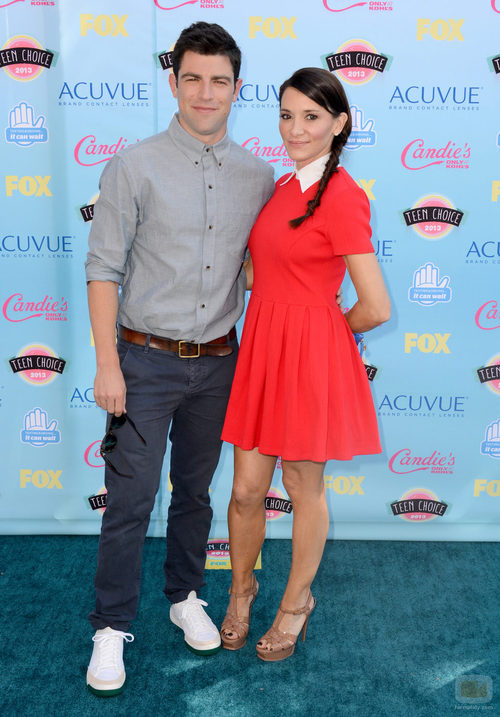 Max Greenfield en los Teen Choice Awards 2013