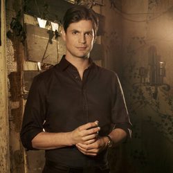 Gale Harold interpreta a Charles Meade en 'El círculo secreto'