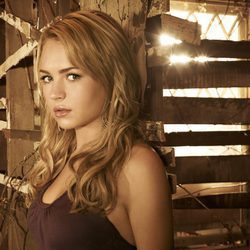 Britt Robertson es Cassie Blake en 'El círculo secreto'