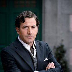 Antonio Garrido interpreta a Augusto Lloveras en 'Amar es para siempre'