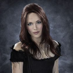 Katia Winter como Katrina Crane en 'Sleepy Hollow'