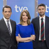 Jesús Amor, Ana Belén Roy y Roi Groba, presentadores del 'Telediario matinal'