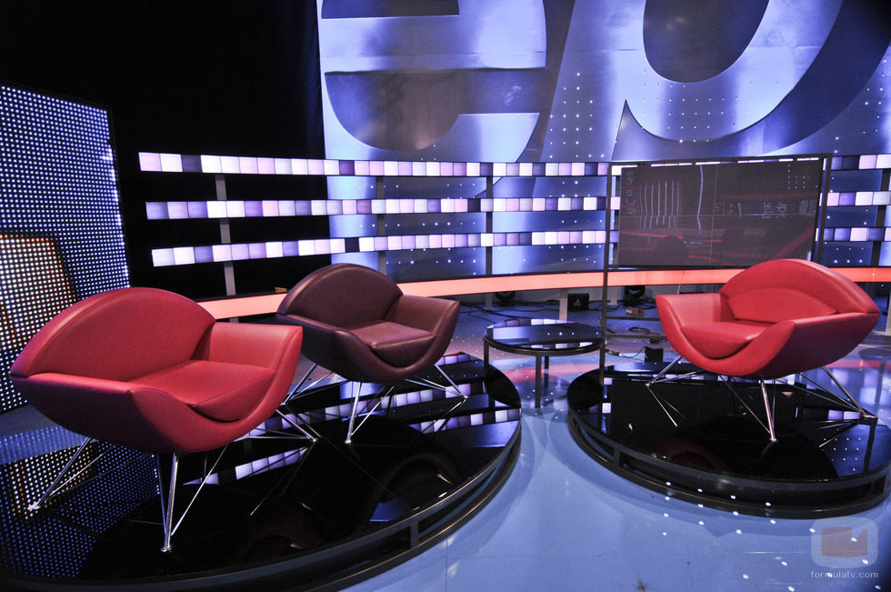 Sillones para las entrevistas en 'Espejo público'
