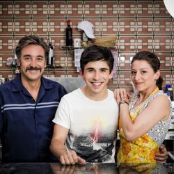 Javier Cifrián, Victor Sevilla y Mariola Fuentes en 'Vive cantando'