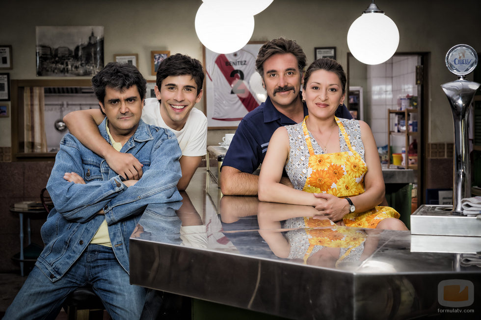Andrés Arenas, Victor Sevilla, Javier Cifrián y Mariola Fuentes en 'Vive cantando'