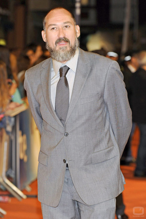 Daniel Albadalejo en la alfombra naranja del FesTVal de Vitoria