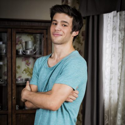 Ignacio Montes es Carlos en 'Vive cantando'