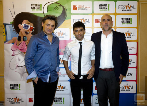 Joseba Fiestras, Antonio Díaz y Fernando Jerez en el estreno de 'El mago Pop'