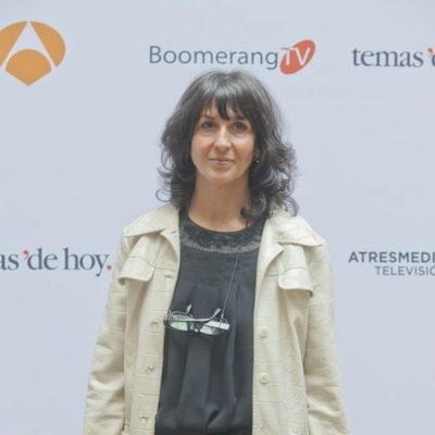 Elvira Mínguez en la presentación de 'El tiempo entre costuras'