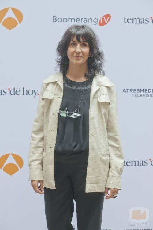 Elvira Mínguez en la presentación de 'El tiempo entre costuras'
