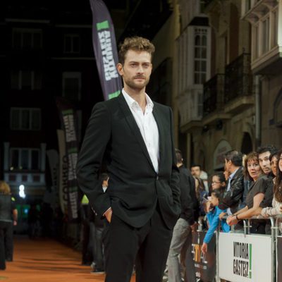 Peter Vives en la premiere de 'El tiempo entre costuras' en el FesTVal de Vitoria 2013