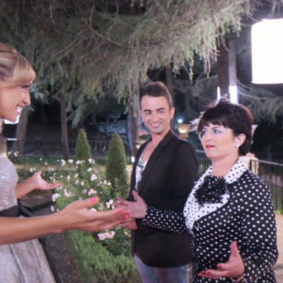 Fran y Mª Carmen con Luján Argüelles en '¿Quién quiere casarse con mi hijo?'