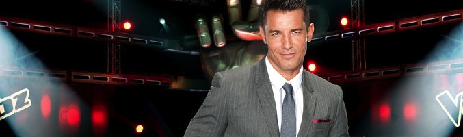 Jesús Vázquez en el plató de 'La Voz 2'