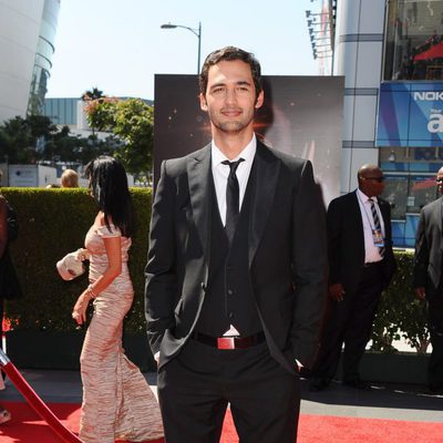 Jason Silva en la alfombra roja de los Creative Arts Emmy Awards 2013