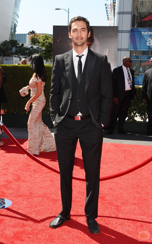 Jason Silva en la alfombra roja de los Creative Arts Emmy Awards 2013