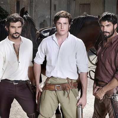 Antonio Velázquez, Raúl Mérida y Álex García en 'Tierra de lobos'