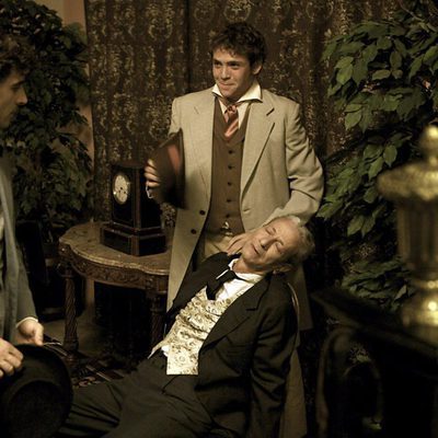 Antonio Velázquez y Junio Valverde en una escena de 'Tierra de lobos'