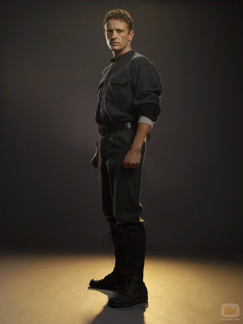 David Lyons en 'Revolution'