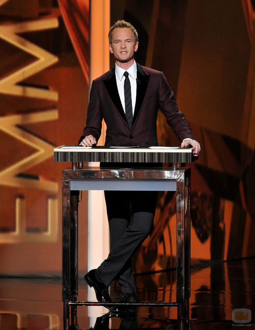 Neil Patrick Harris presenta los Emmy 2013