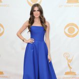 Allison Williams en la alfombra roja de los Emmy 2013