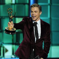 Derek Hough recoge el Emmy 2013 por 'Dancing with the Stars'