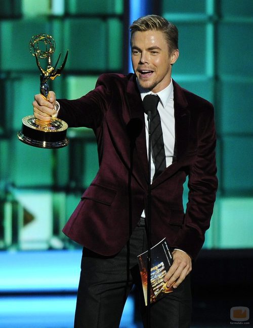 Derek Hough recoge el Emmy 2013 por 'Dancing with the Stars'
