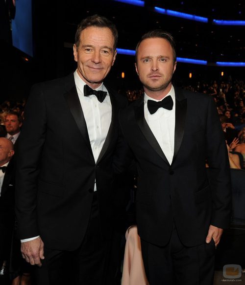 Bryan Cranston y Aaron Paul en los Emmy 2013