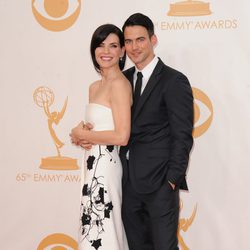 Julianna Margulies y Keith Lieberthal en la alfombra roja de los Emmy 2013