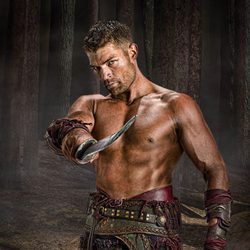 Liam McIntyre en 'Spartacus: La venganza'