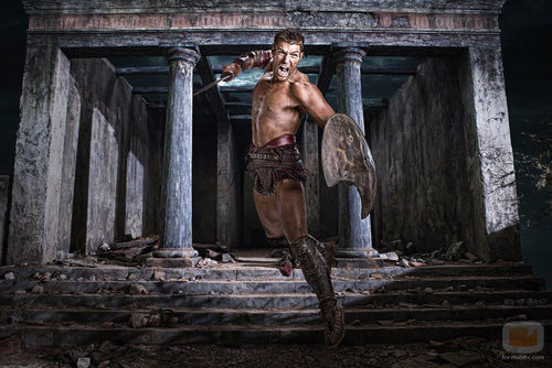Liam McIntyre es Spartacus en 'Spartacus: La venganza'