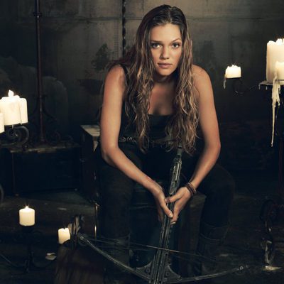 Tracy Spiridakos en la segunda temporada de 'Revolution'