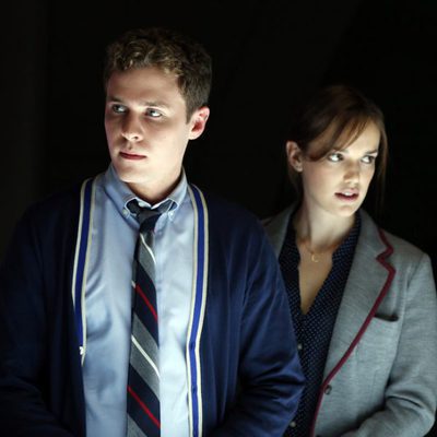 Leo Fitz y Jemma Simmons