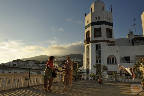 Adriana Ugarte en una escena de 'El tiempo entre costuras'