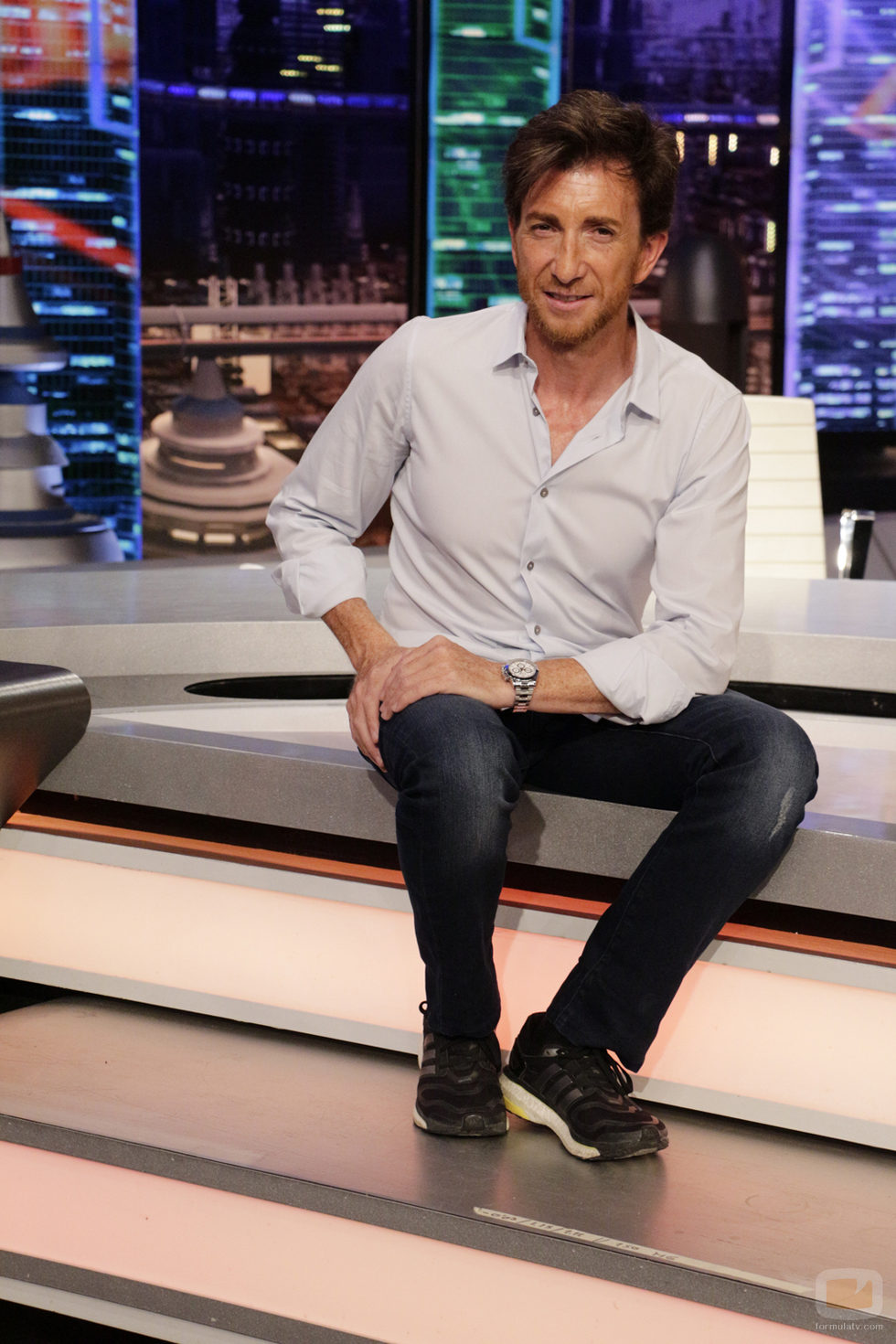 Pablo Motos en la mesa de 'El hormiguero'