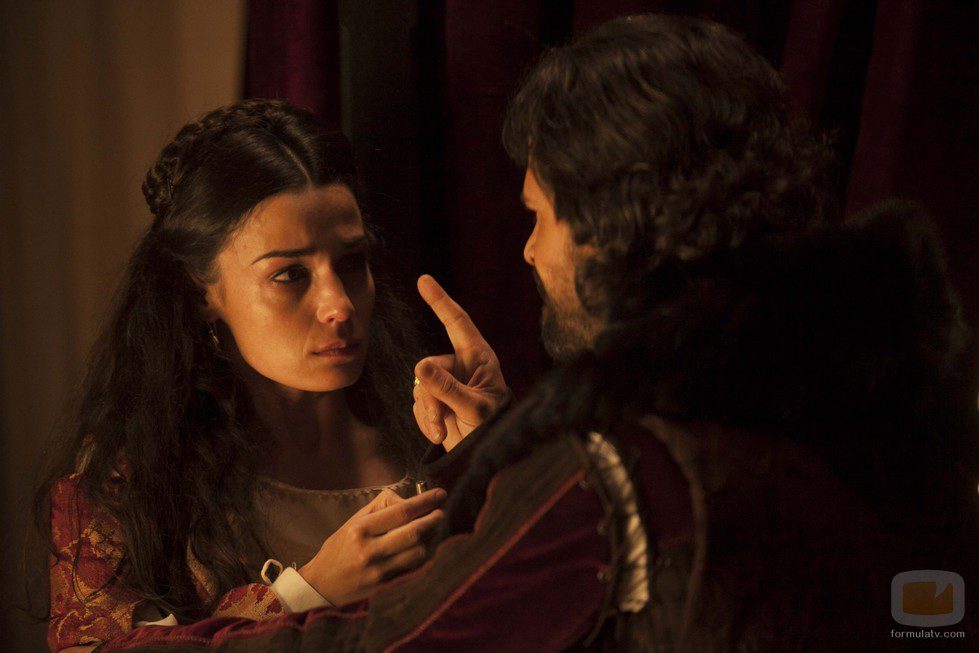 Fernando discutiendo con Beatriz de Osorio en 'Isabel'