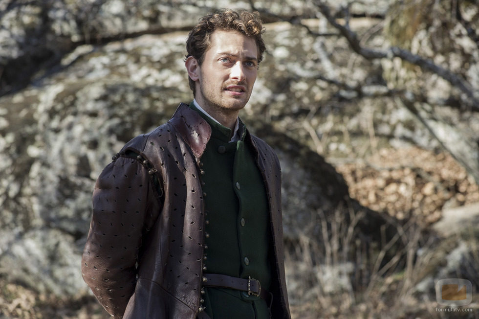 Peter Vives es el capitán Patrick en 'Águila Roja'