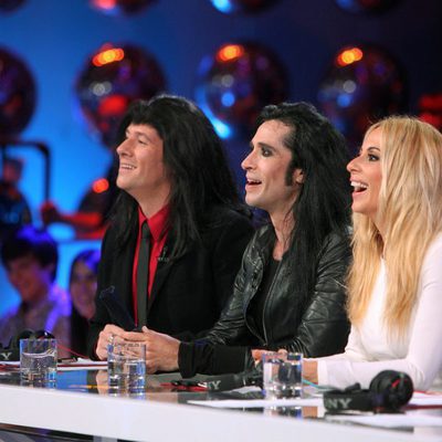 Carlos Latre, Mario Vaquerizo y Marta Sánchez en 'Tu cara me suena'
