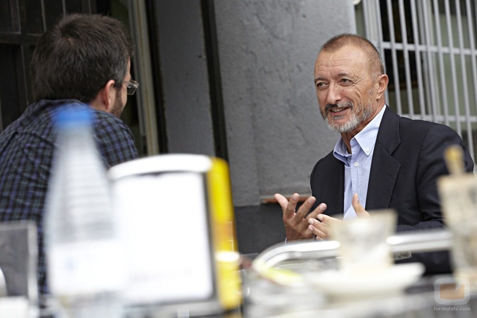 Jordi Évole entrevistando a Arturo Pérez-Reverte