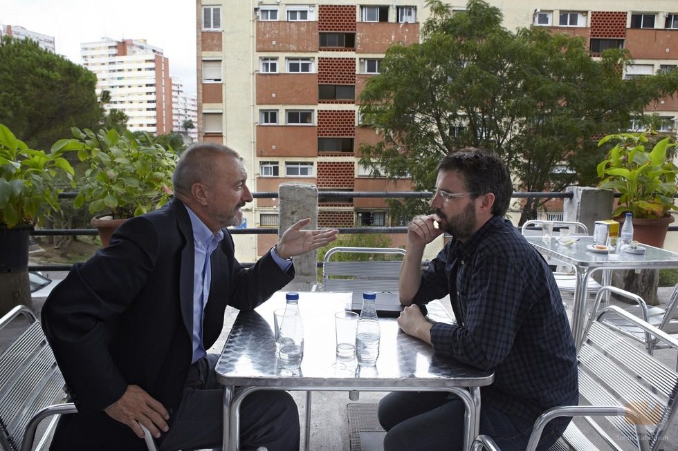 El escritor Arturo Pérez-Reverte es entrevistado por Jordi Évole