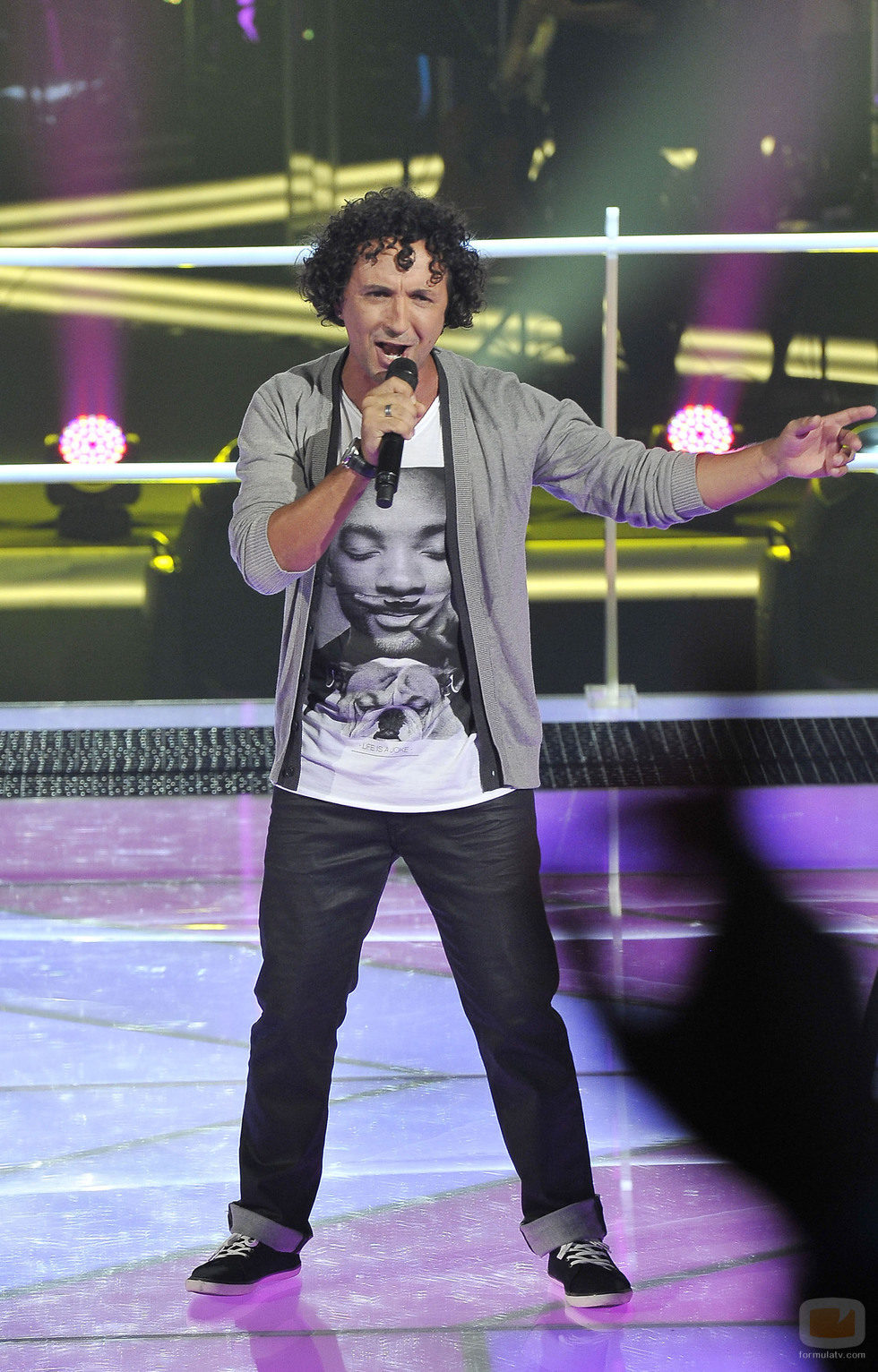 Luciano da Silva cantando en 'La voz'