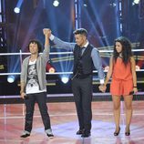 Luciano da Silva y Marta Pons en "Las batallas" de 'La voz'