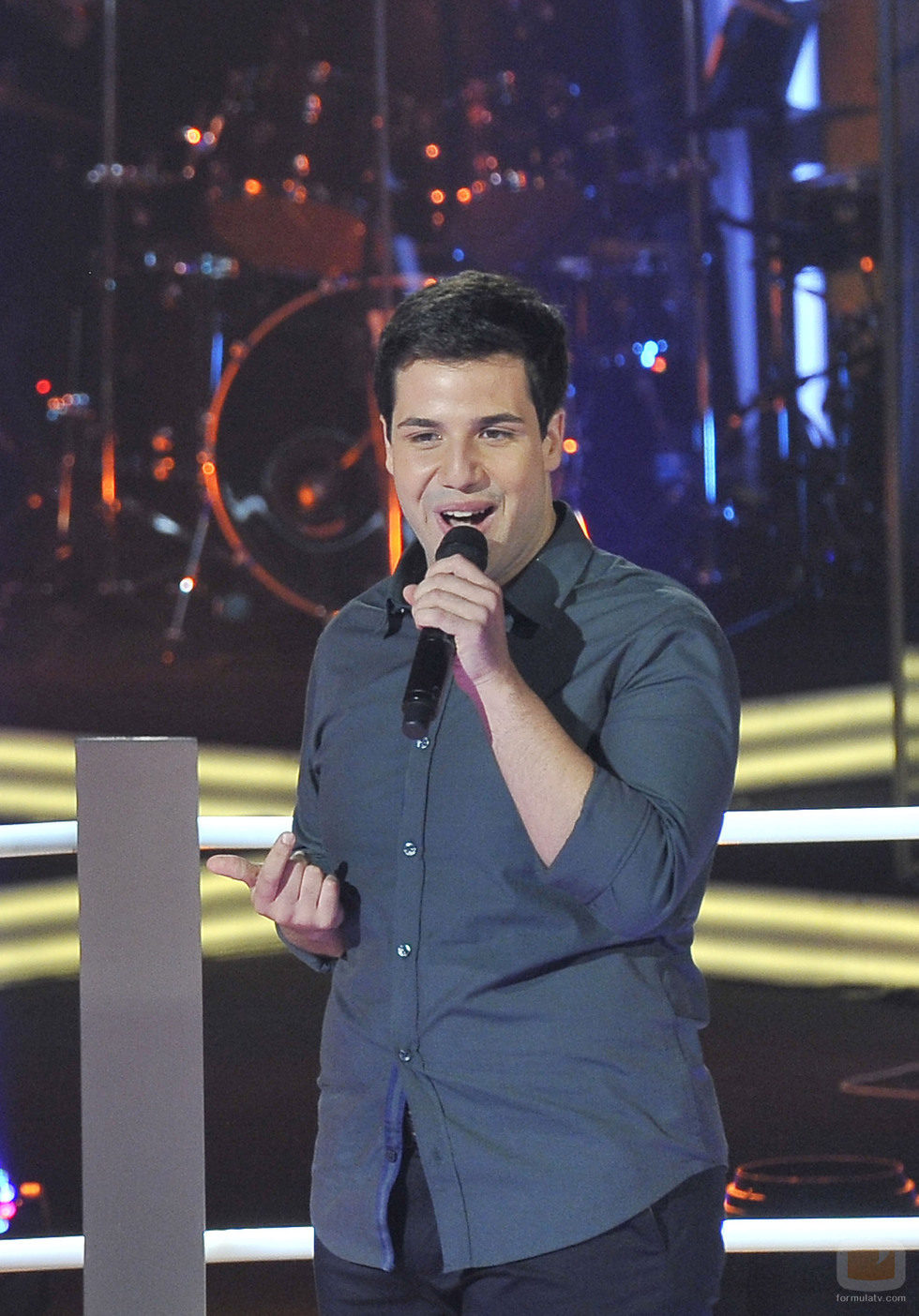 Roberto Matos canta en "Las batallas" de 'La voz 2'