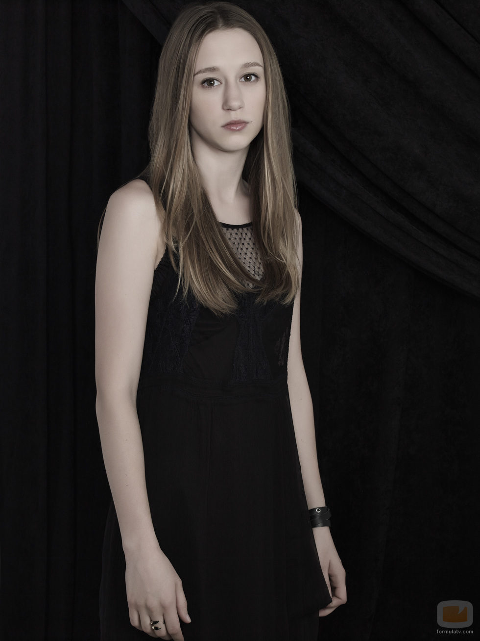 Taissa Farmiga es Zoe Benson en 'American Horror Story: Coven'