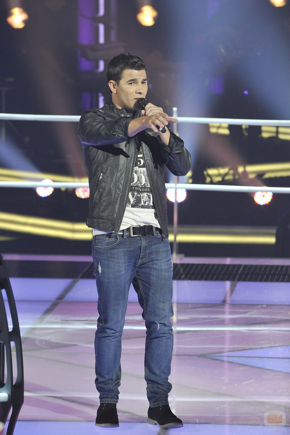 Jorge Moreno canta en "Las batallas" de 'La voz'
