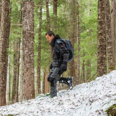 Bear Gylls en su nuevo programa, 'Escapar del infierno con Bear Gylls'