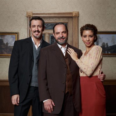 Fernando Coronado, Ramón Ibarra y Sandra Cervera en 'El secreto de Puente Viejo'