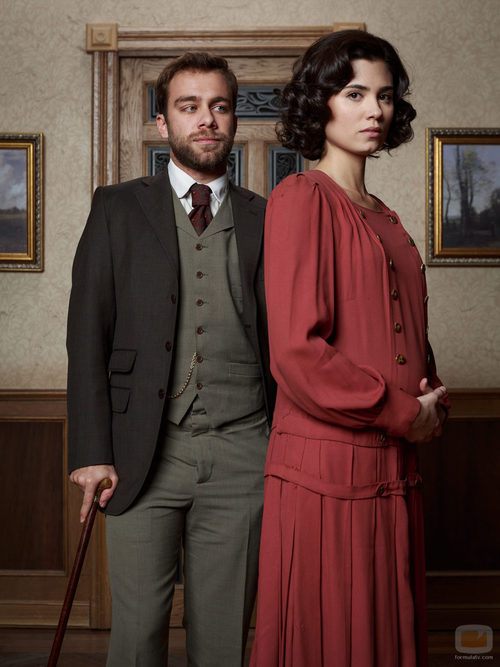 Carlos Serrano y Loreto Mauleón en 'El secreto de Puente Viejo'